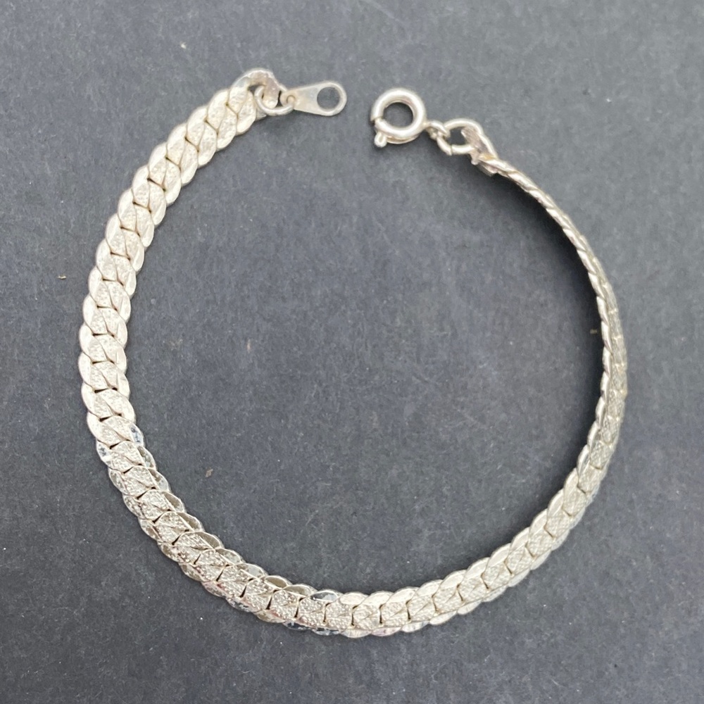 Silver Interlocking Woven Bracelet - image 5
